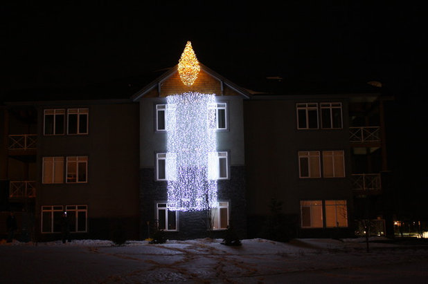 Сад by Assiniboine Lights and Landscapes