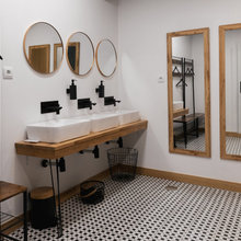 Powder room