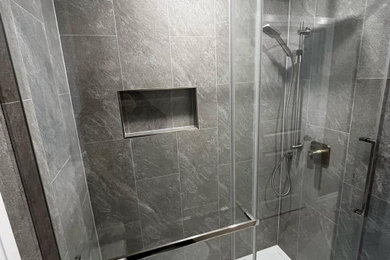 Bathroom - bathroom idea in Toronto