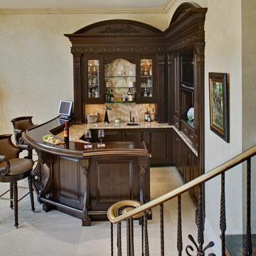 Florida Residence Walnut Bar