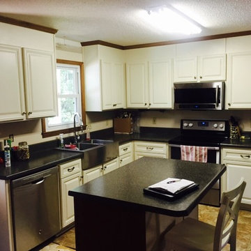 Cabinet Refacing and Island Addition