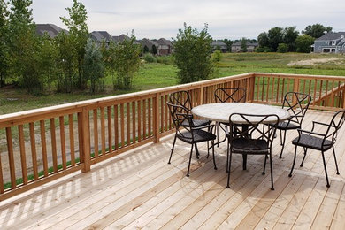 Photo of a modern deck in Detroit.