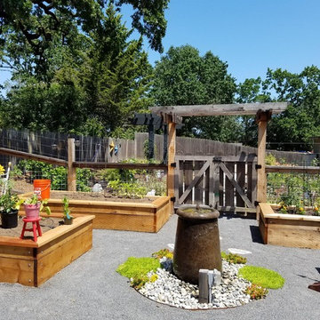 -Cotati Country Style Garden-
