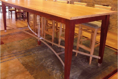 Inspiration for an industrial eat-in kitchen remodel in Houston