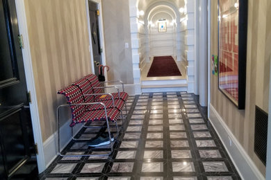 Hallway photo in Chicago