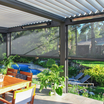 Pergola bioclimatique et moustiquaires motorisées