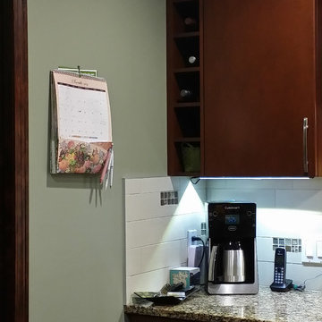 Contemporary Kitchen - Flat Maple Doors with Rounded Edges