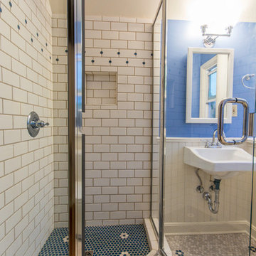 Large Functionality in a Small Bathroom