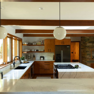 Rockford Kitchen & Living Space Remodel