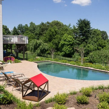 Curved Pool