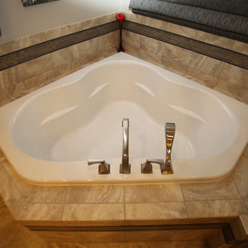 Traditional Bathroom Remodel in Naperville, IL