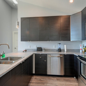 1499/1499B Trail Way - $1,695,000 – MLS Res 885121 / Com 885130