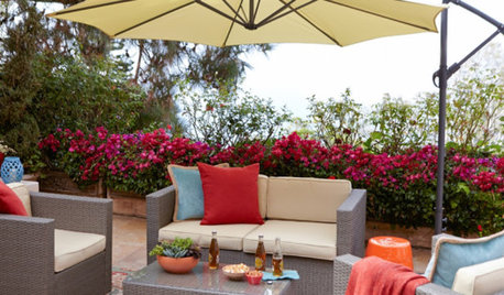 Up to 75% Off Patio Sets and Umbrellas