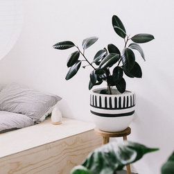 Mali Pot | Pop & Scott - Outdoor Pots And Planters