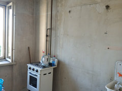 Потенциальные риски при неправильном размещении газовой трубы и холодильника