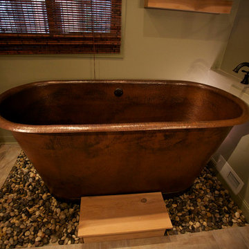 72" Hammered Copper Modern Style Bathtub (BTM72DB)