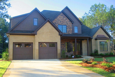 Example of a classic exterior home design in Atlanta