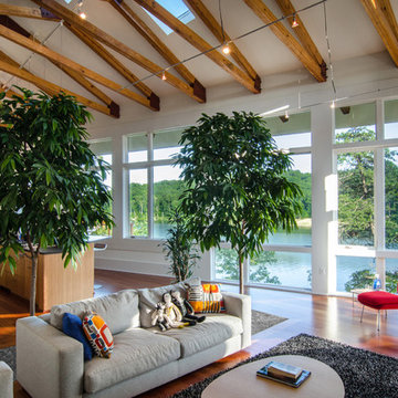 Lake Holiday House