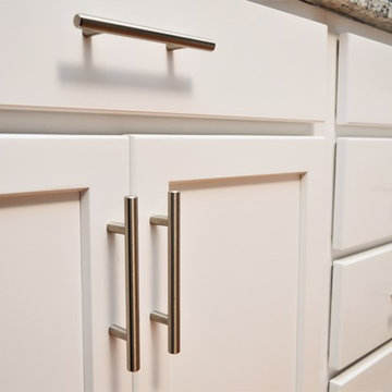 Lafayette, IN. Haas Lifestyle Collection. Hometown White Maple Kitchen.