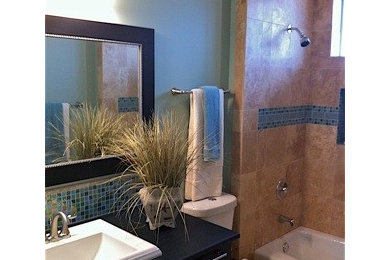 Inspiration for a modern bathroom remodel in San Diego