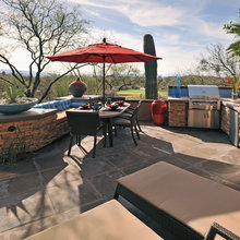 Outdoor patio/sitting/kitchen
