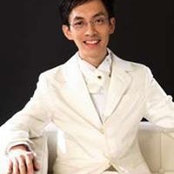 Carson Leong's photo