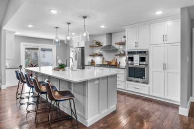 Kitchen photo in Chicago