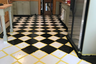 Farmhouse kitchen photo in Milwaukee