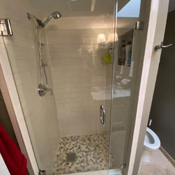 Cerritos - Laguna Beach - Shower Doors