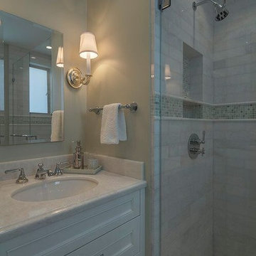 Hyde Street Condo - Guest Bathroom