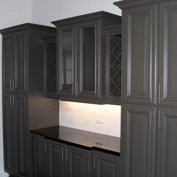 Gourmet Kitchen with Butler Pantry & Writing Desk