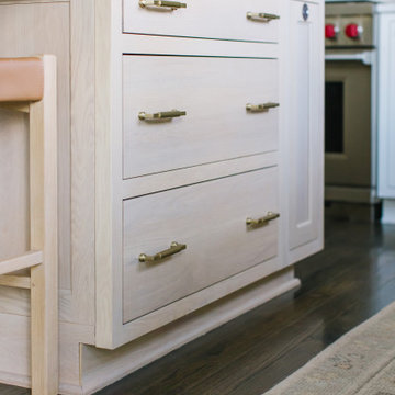 A Light and Layered Family Kitchen in Leesburg