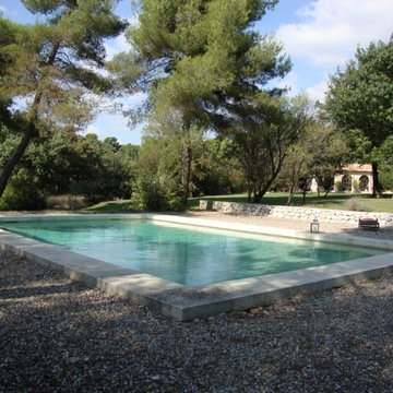 Un bassin Provençal dans l'arrière pays Var