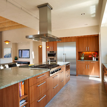 Modern Southwest Kitchen in a Luxury Home