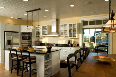 Kitchen - contemporary kitchen idea in Other