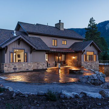 Two Dogs Mountain Retreat