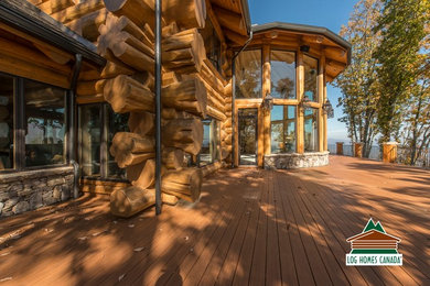 Home design - rustic home design idea in Vancouver
