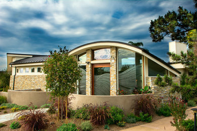 Trendy exterior home photo in San Diego