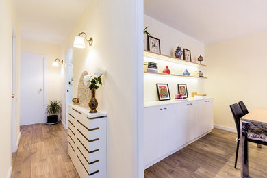 Reforma Feng Shui de un piso Clásico-Chic familiar