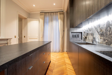 Idée de décoration pour une cuisine design.