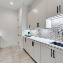 Laundry Room Tile & Backsplash