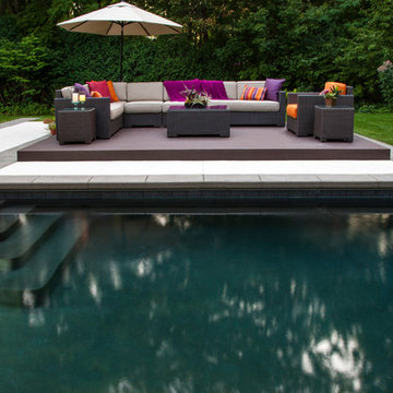California Spa Retreat from a No-Tell Motel Pool