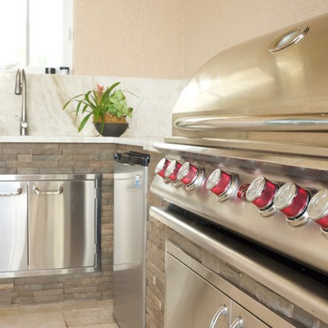 Traditional Naples Outdoor Kitchen