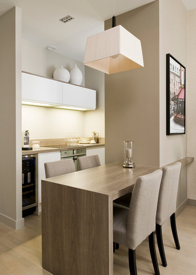 Contemporary Dining Room by Julien CLAPOT