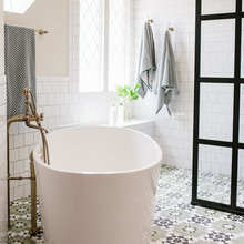 Amos Bathroom