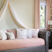 Ava room