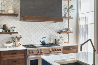 Example of a kitchen design in San Francisco