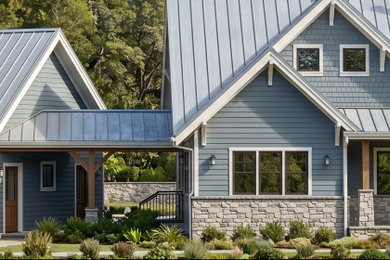 Inspiration for a craftsman exterior home remodel in Other