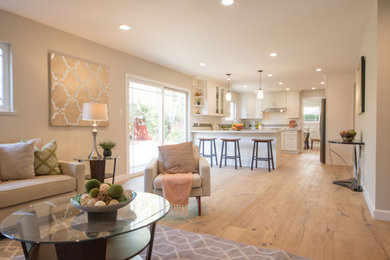 Living room - living room idea in San Francisco