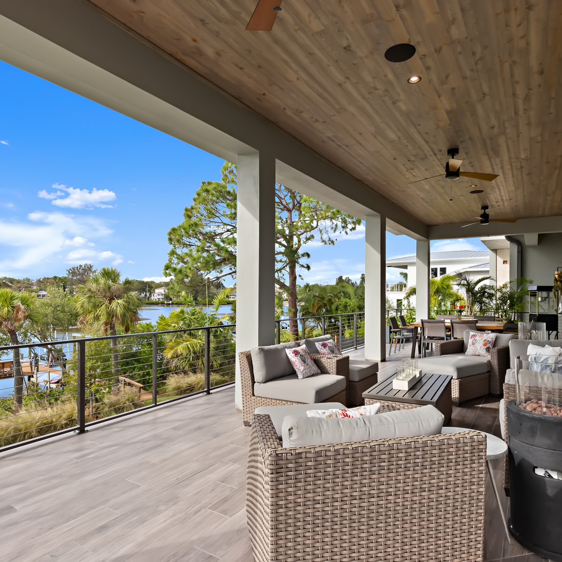 Oyster Pointe Way Residence